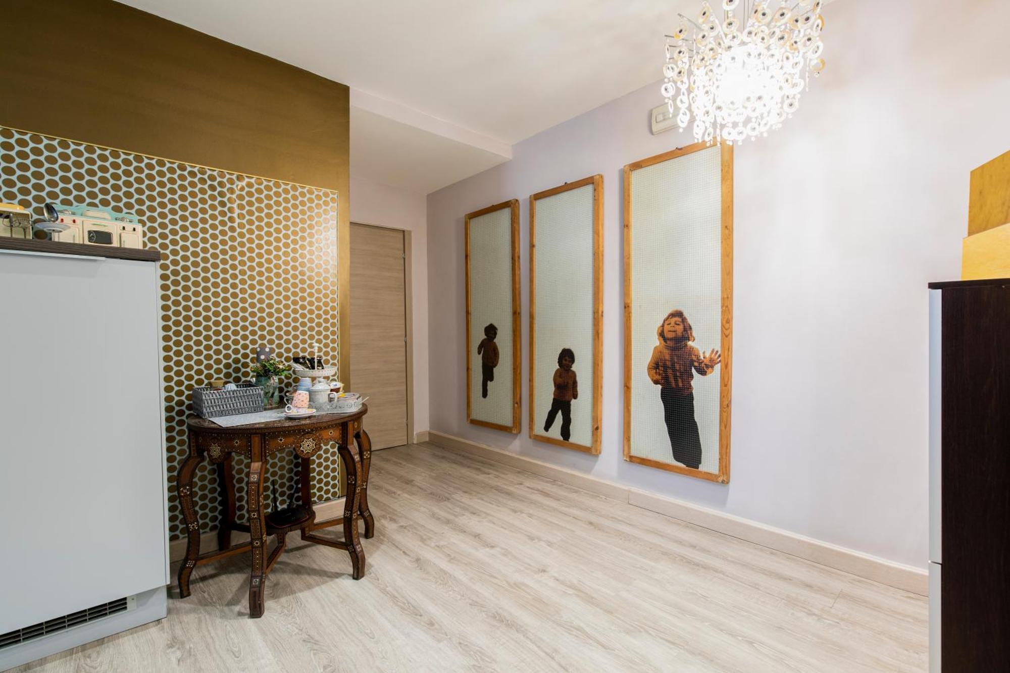 Home & More Brigida Napels Buitenkant foto