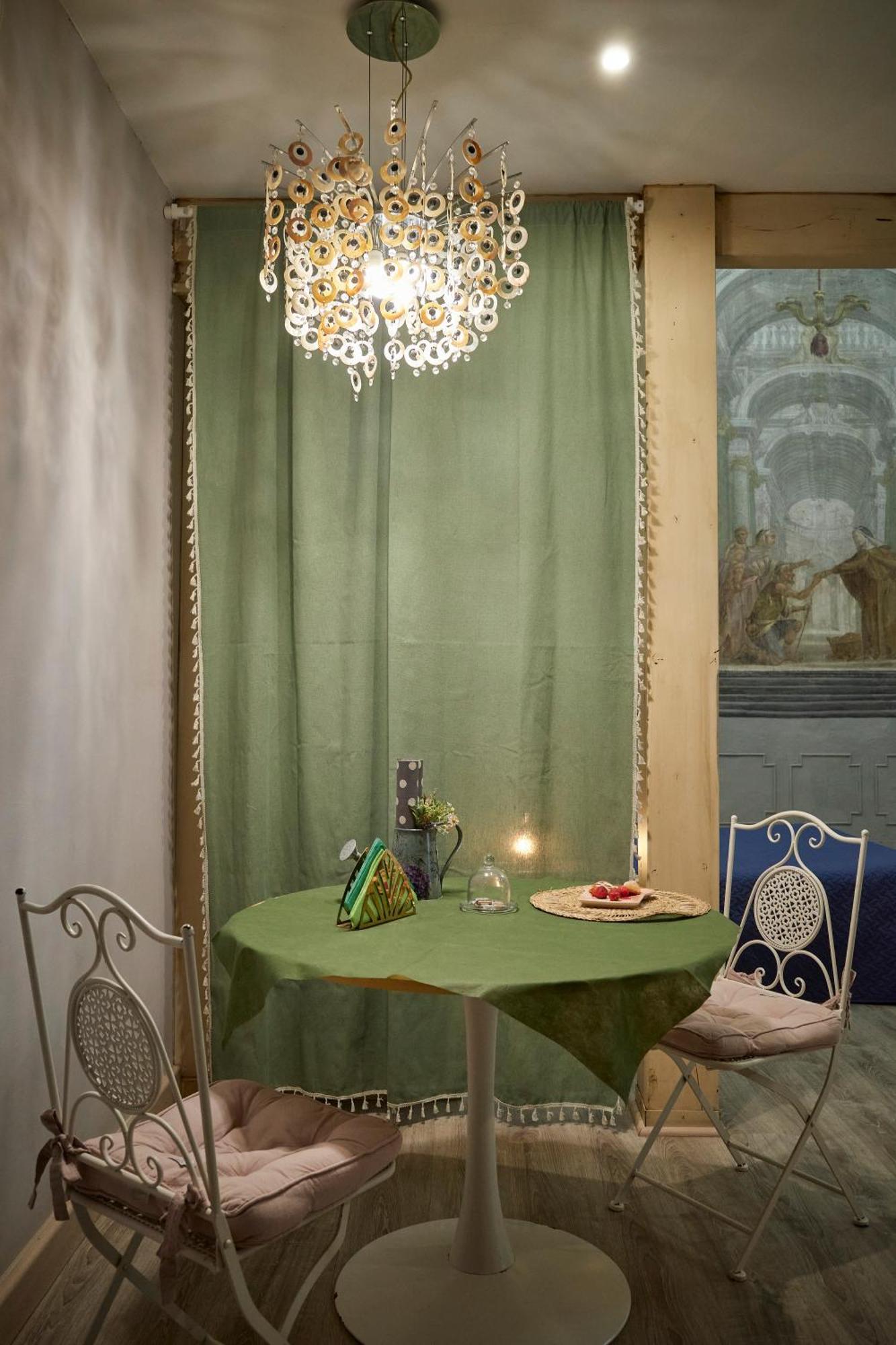Home & More Brigida Napels Buitenkant foto